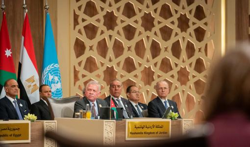 الملك عبد الله الثاني خلال مؤتمر الاستجابة الإنسانية الطارئة في غزة الذي عقد في منطقة البحر الميت 11/6/2024 | المصدر: رئاسة الوزراء