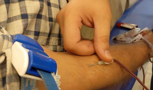 من حملة للتبرع بالدم لقطاع غزة في مجمع النقابات المهنية 28/6/2024