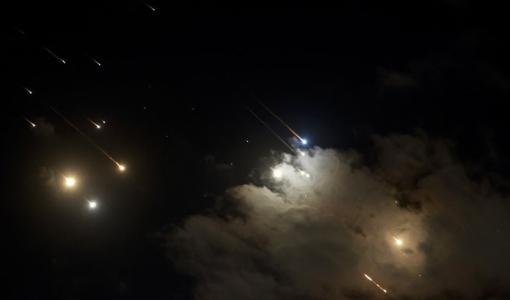 صواريخ إيرانية تم اعتراضها في الأجواء الأردنية 1/10/2024 | المصدر: وكالة الأنباء الفرنسية