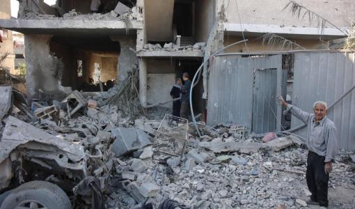 مبنى مدمر نتيجة القصف الإسرائيلي في جباليا شمال قطاع غزة | المصدر: وكالة الأنباء الفرنسية