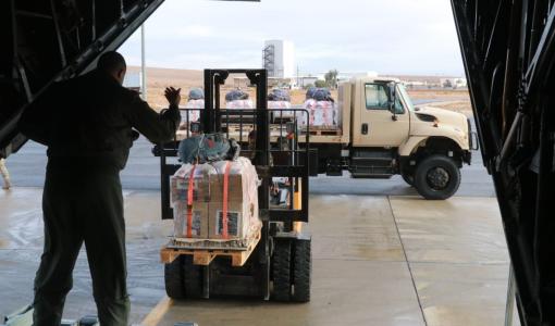 من الإنزال الجوي للمساعدات الغذائية الذي نفذه الجيش الأردني على مناطق شمال قطاع غزة 26/11/2024 | المصدر: القوات المسلحة الأردنية