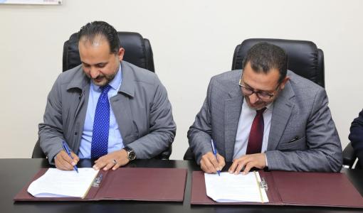 سلطة وادي الأردن خلال توقيع اتفاقية تأجير أراضي لإنشاء مشاغل للتمور 8/1/2025 | المصدر: وزارة المياه