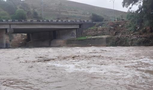 إحدى قنوات سد الملك طلال بعد امتلائها بمياه الأمطار 6/2/2025 | المصدر: المملكة