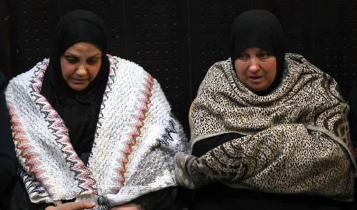 فلسطينيتان تشعران بخيبة الأمل بعد عرقلة نتنياهو الإفراج عن الدفعة الـ7 من الأسرى الفلسطينيين فلسطينيتان تشعران بخيبة الأمل بعد عرقلة نتنياهو الإفراج عن الدفعة الـ7 من الأسرى الفلسطينيين  22/2/2025 | المصدر: الوكالة الأوروبية للصور الصحفية