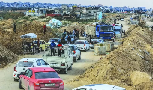 غزيون في طريقهم إلى منازلهم في شمال القطاع بعد انسحاب الاحتلال من معبر نتساريم غزيون في طريقهم إلى منازلهم في شمال القطاع بعد انسحاب الاحتلال من معبر نتساريم 9/2/2025 | المصدر: وكالة الأنباء الألمانية