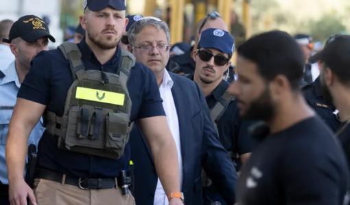 إيتمار بن غفير خلال اقتحامه الحرم الإبراهيمي 15/4/2025 | المصدر: Getty Images