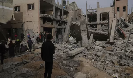 دمار خلفته غارات الاحتلال على خانيونس في قطاع غزة 22/4/2025 | المصدر: أسوشييتد برس