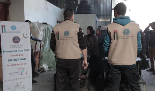 جانب من توزيع وجبات الإفطار في غزة | المصدر: الهيئة الخيرية الهاشمية