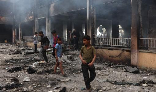 مدرسة تؤوي نازحين تعرضت لقصف إسرائيلي في غزة 23/4/2025 | المصدر: وكالة الأنباء الفرنسية