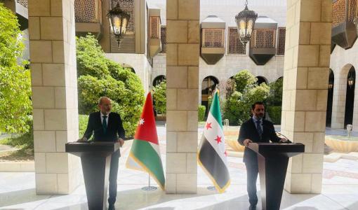 وزير الخارجية أيمن الصفدي  في مؤتمر صحفي مشترك مع نظيره السوري أسعد الشيباني 20/5/2025 | المصدر: وزارة الخارجية