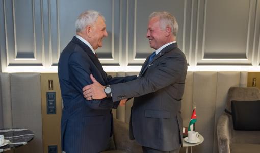 الملك عبدالله الثاني خلال لقائه الرئيس العراقي عبداللطيف رشيد في فرنسا 8/6/2025 | المصدر: الديوان الملكي الهاشمي