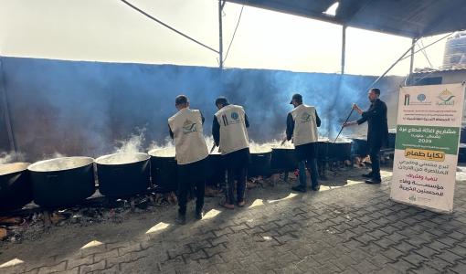 الهيئة الخيرية الهاشمية ولجنة المناصرة خلال حملة إطعام في غزة 2/7/2025 | المصدر: الهيئة الخيرية الهاشمية