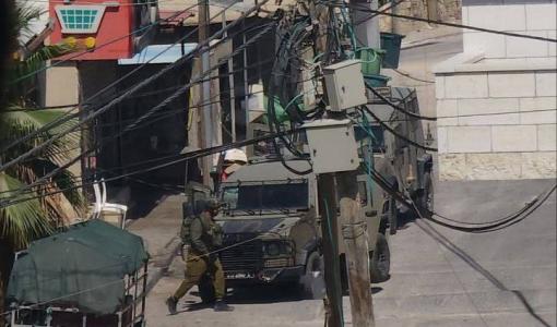 آليات الاحتلال تقتحم قرية مادما جنوب مدينة نابلس وتغلق المحال التجارية 13/7/2025 | المصدر: فلسطين بوست