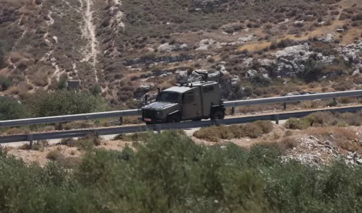 آلية للاحتلال في قرية كفر مالك شرق مدينة رام الله بالضفة الغربية | المصدر: الوكالة الأوروبية للصور الصحفية