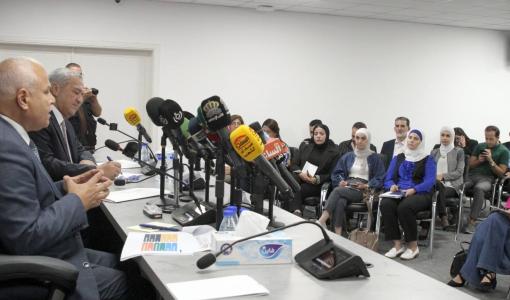 وزير العمل خالد البكار وأمين عام وزارة الاتصال الحكومي زيد النوايسة خلال ندوة للحديث عن أثر تنظيم سوق العمل على توفير فرص عمل للأردنيين 15/7/2025 | المصدر: وزارة العمل