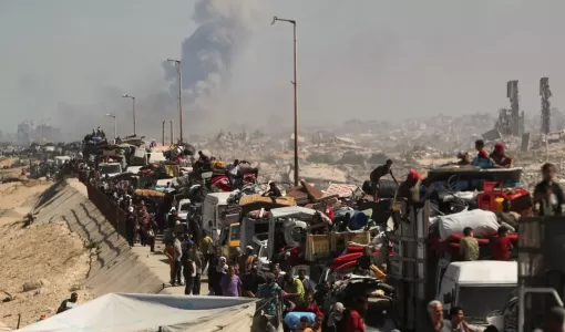 سكان مدينة غزة ينزحون جنوبا بناء على أوامر إخلاء قسري من جيش الاحتلال الإسرائيلي 14/9/2025 | المصدر: رويترز