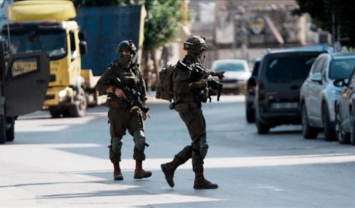 جنديان من جيش الاحتلال خلال اقتحام سابق في طوباس | المصدر: الأناضول