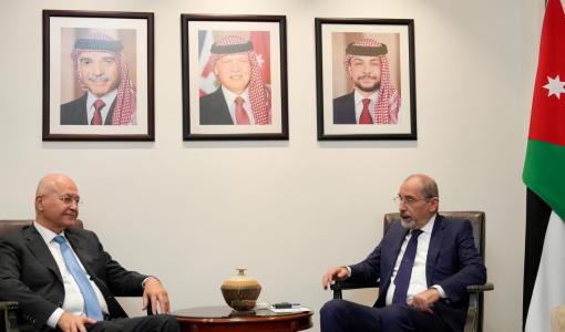 وزير الخارجية أيمن الصفدي  خلال لقاء المفوض السامي للأمم المتحدة لشؤون اللاجئين برهم صالح في عمّان 3/2/2026 | وزارة الخارجية الأردنية