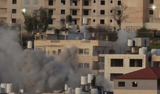 تفجير منزل عائلة الشهيد محمود عابد في بلدة حلحول شمال الخليل 2/2/2026 | فلسطين بوست