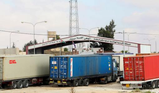 شاحنات أمام معبر جابر الحدودي مع سوريا | المملكة