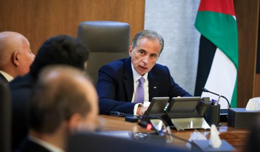 جعفر حسان يبحث مع شركات الملاحة خفض كلف النقل وتعزيز سلاسل التوريد 8/3/2026 | رئاسة الوزراء