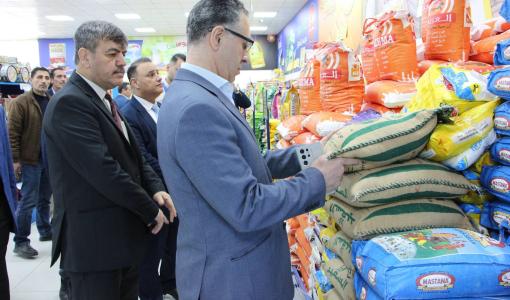 خلال زيارة وزير الصناعة والتجارة المهندس يعرب القضاة لأحد فروع المؤسسة الاستهلاكية المدنية 6/4/2026 | وزارة الصناعة والتجارة