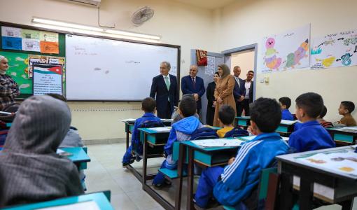 رئيس الوزراء جعفر حسان خلال زيارته لمدرسة عراق الأمير الثانوية المختلطة 28/4/2026 | رئاسة الوزراء