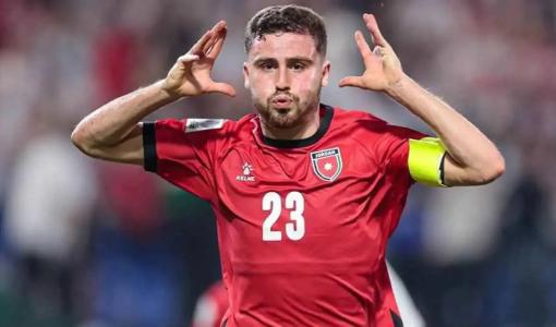 علي العزايزة أحد لاعبي المنتخب الأردني