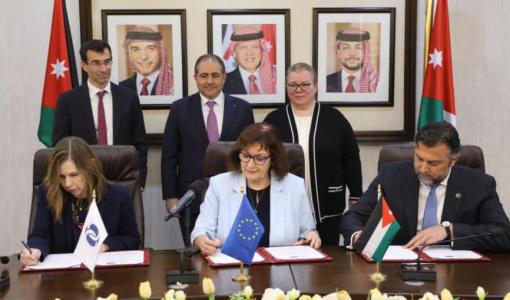 جانب من توقيع 3 اتفاقيات تمويلية بقيمة إجمالية تبلغ 135 مليون يورو ضمن إطار الشراكة بين الأردن والاتحاد الأوروبي 7/5/2026 | المملكة