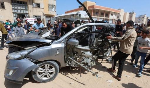 غارة إسرائيلية على سيارة تقل شرطيين فلسطينيين في خانيونس جنوبي قطاع غزة 10/5/2026 | رويترز