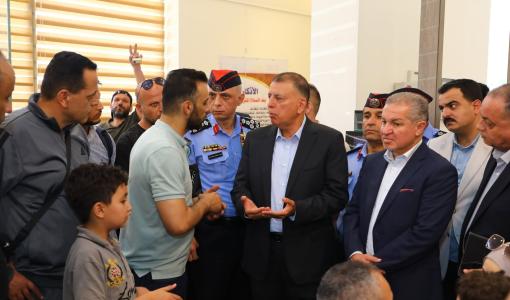 وزير الداخلية مازن الفراية خلال جولة تفقدية لجسر الملك حسين 21/6/2026 | وزارة الداخلية