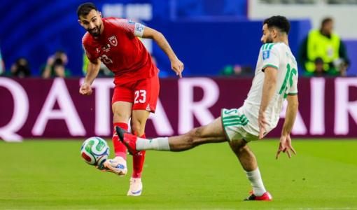 كابتن المنتخب الأردني إحسان حداد في مباراته مع الجزائر كأس العالم 2026