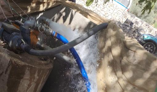 خطوط مياه  مخالفة في وادي الطواحين - عجلون