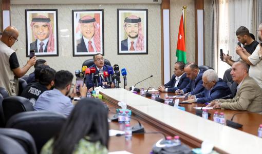 جانب من اجتماع اللجنة الإدارة النيابية لإقرار مشروع قانون الإدارة المحلية 13/8/2026