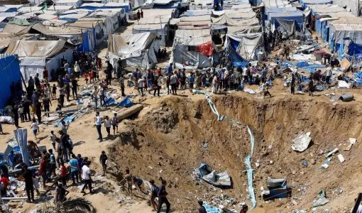 آثار غارة إسرائيلية استهدفت مستودع الأدوية في مستشفى شهداء الأقصى 1/8/2026 | رويترز