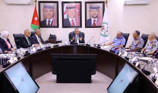 وزير الداخلية خلال ترؤسه اجتماعا للمجلس الأعلى للدفاع المدني 16/9/2026 | وزارة الداخلية