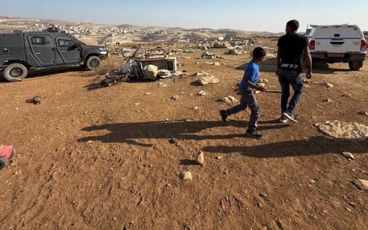 مستوطنون يحرقون الخيام وممتلكات الفلسطينيين في تجمع معازي جبع شمال شرق القدس المحتلة 9/11/2025 | العاصمة