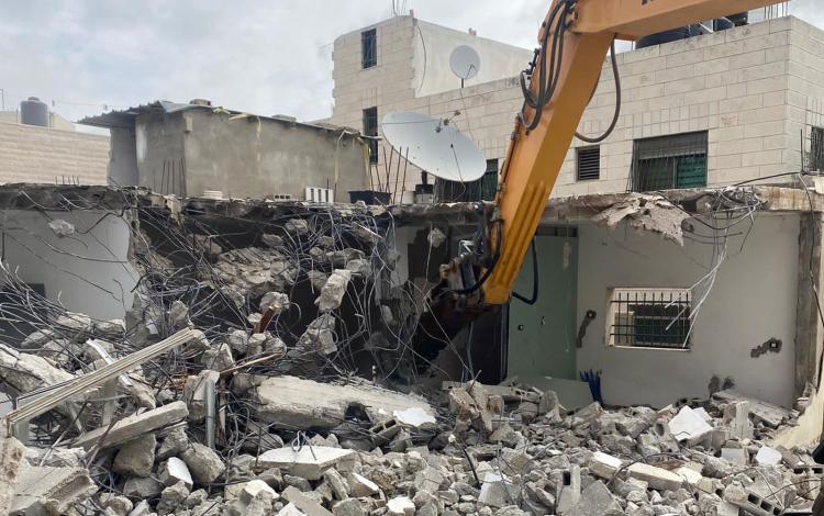 تعبيرية: آلية للاحتلال تنفذ عملية هدم منزل بوقت سابق في الضفة الغربية | المركز الفلسطيني للإعلام