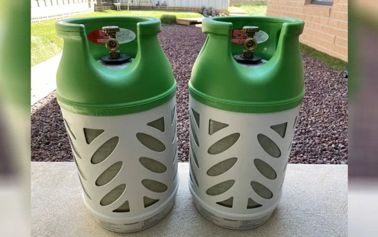 أسطوانات غاز بلاستيكية