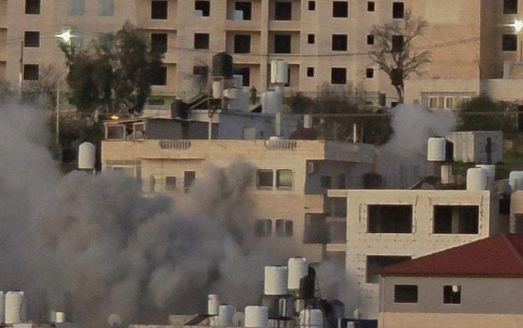 تفجير منزل عائلة الشهيد محمود عابد في بلدة حلحول شمال الخليل 2/2/2026 | فلسطين بوست