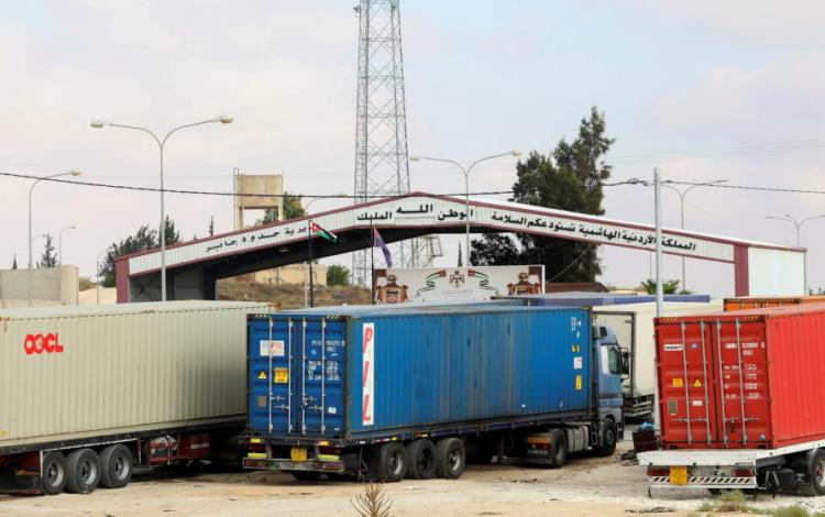 شاحنات أمام معبر جابر الحدودي مع سوريا | المملكة
