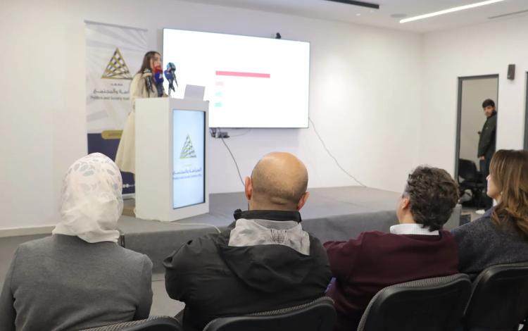 خلال مؤتمر صحفي عقده معهد السياسة والمجتمع لعرض تقرير يرصد الرأي العام الأردني حول حرب إيران 11/4/2026 | معهد السياسة والمجتمع