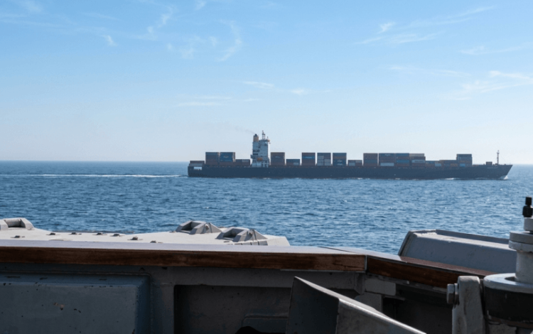 سفينة الشحن الإيرانية العملاقة "توسكا" والتي استولت عليها القوات الأمريكية في بحر عمان