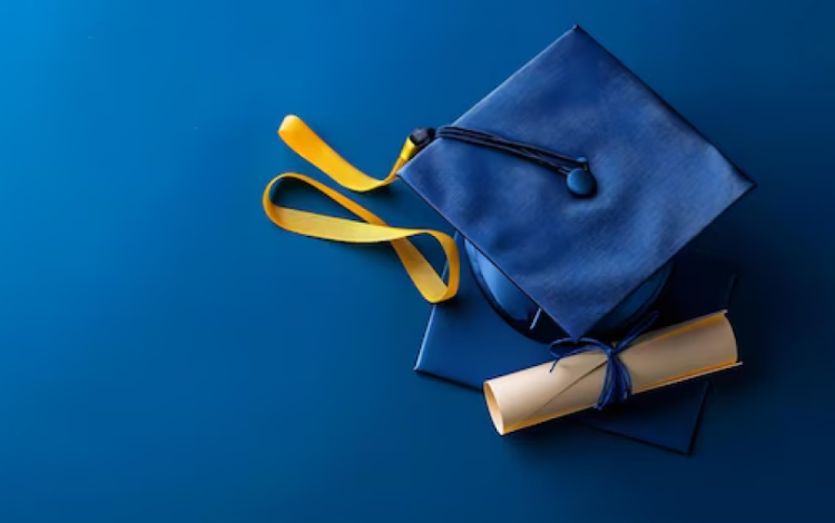 قبعة تخرج | تعبيرية