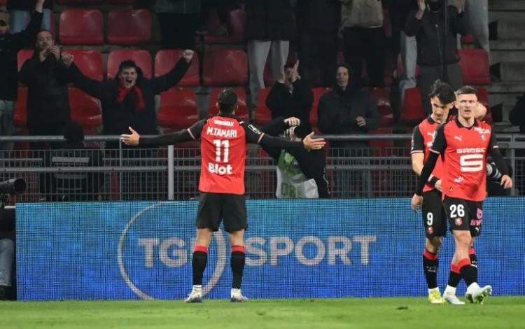 موسى التعمري يحتفل بهدفه في مرمى أنجيه | وكالة الأنباء الفرنسية