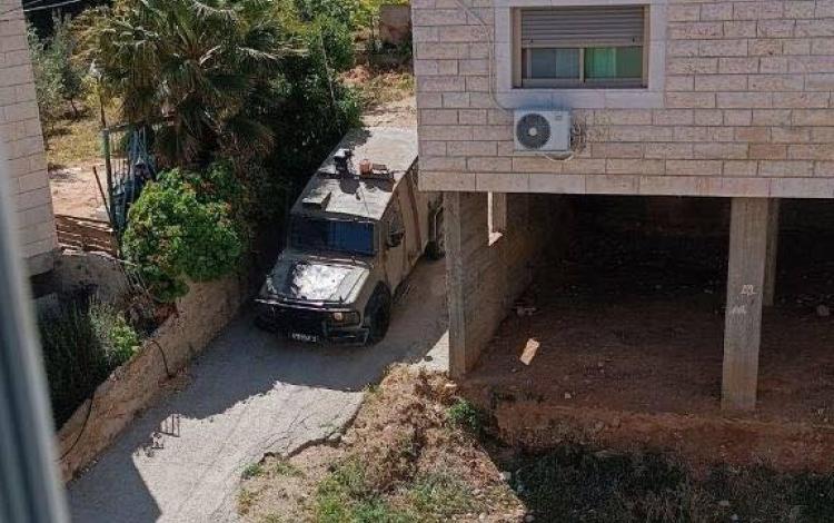 آليات الاحتلال خلال اقتحام بلدة تقوع شرق بيت لحم 4/5/2026 | فلسطين بوست
