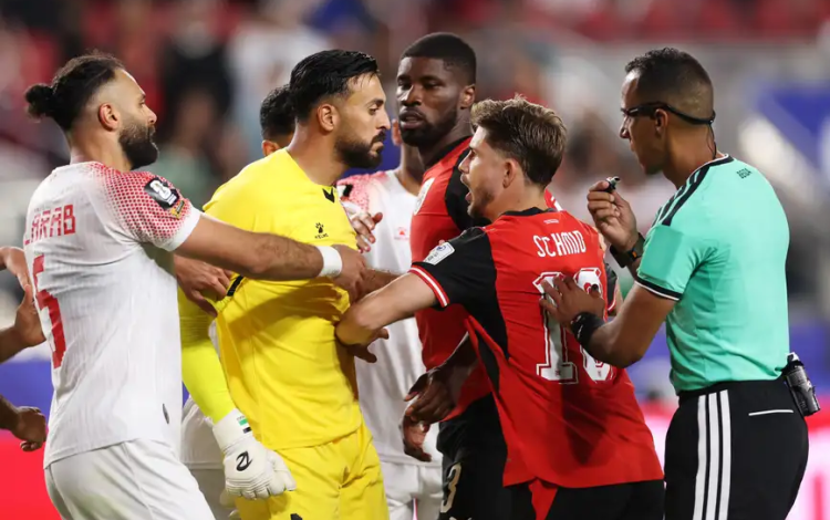من المباراة التي جمعت المنتخب الوطني الأردني ضد منتخب النمسا