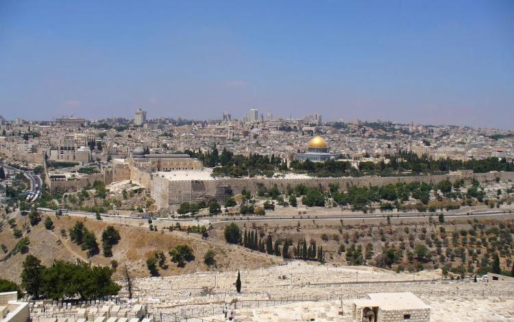 مدينة القدس ويظهر في الصورة مسجد قبة الصخرة المشرفة