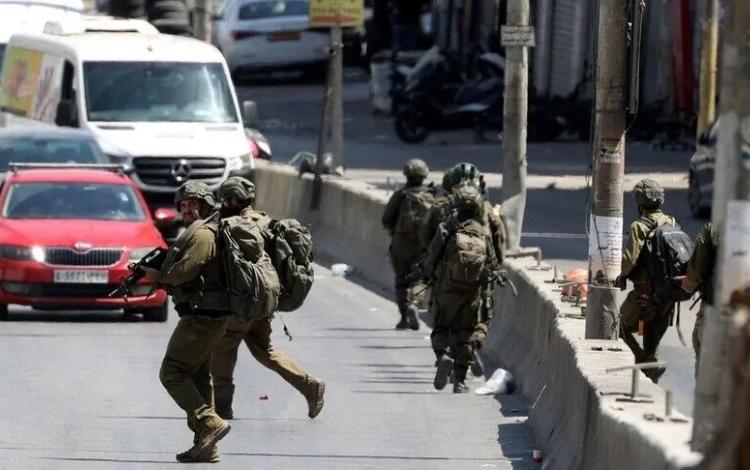 جنود الاحتلال خلال اقتحام سابق في الضفة الغربية | أرشيفية