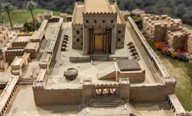 نموذج لهيكل سليمان المزعوم | المصدر: ويكيبيديا